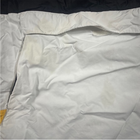 North face jacket - Picture 6 of 8